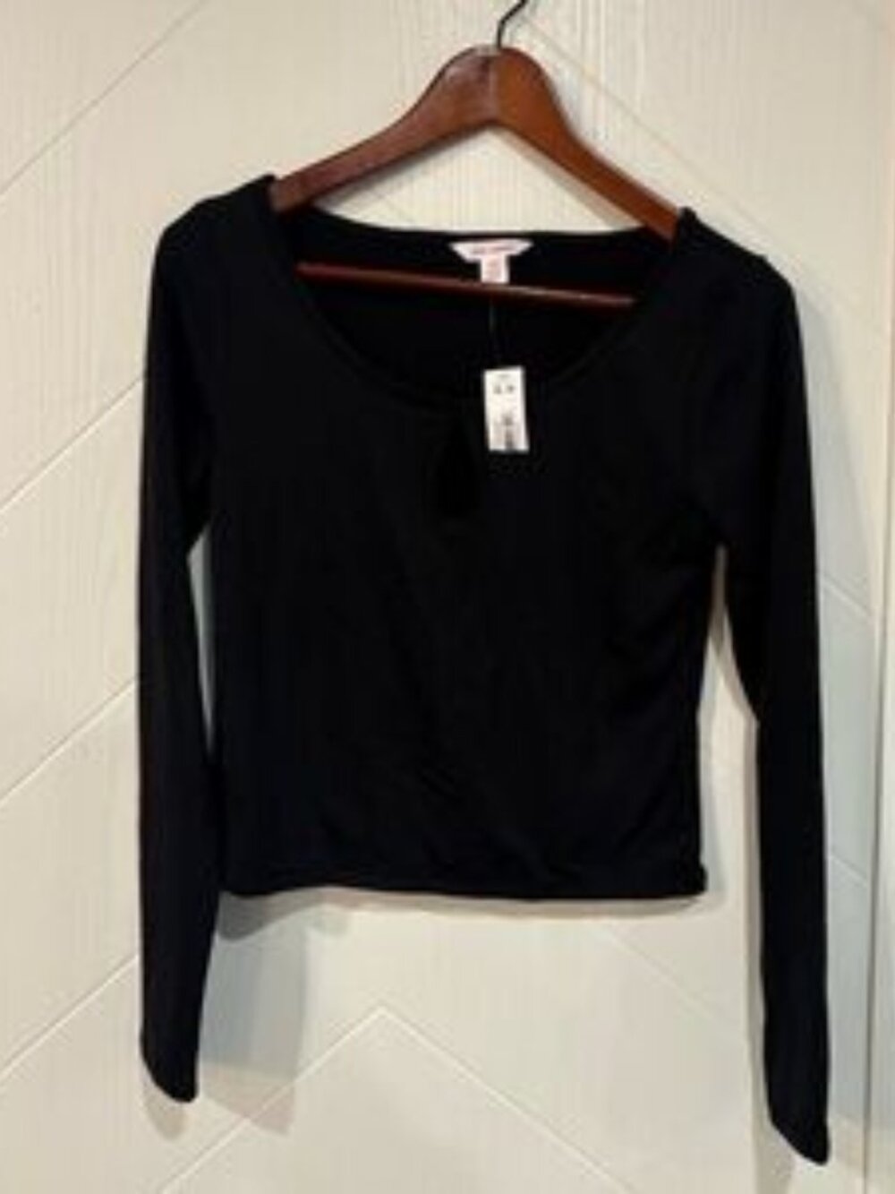 Joe‎ Fresh Black Long Sleeve Womens Tee with key hole cut out